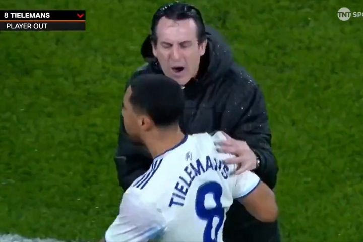 Άστον Βίλα: Ο Έμερι έσπρωξε τον Τίλεμανς και έγινε viral στα social media