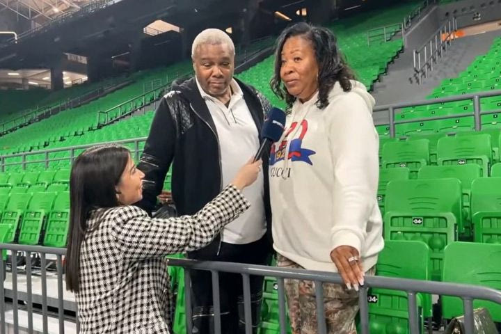 Οι γονείς του Ρισόν Χολμς στο SPORT24 και το επικό τους τραγούδι για τον Παναθηναϊκό