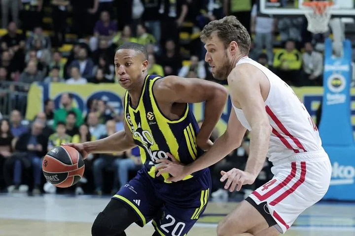 Τα highlights της ήττας του Ολυμπιακού από τη Φενέρμπαχτσε στην Κωνσταντινούπολη