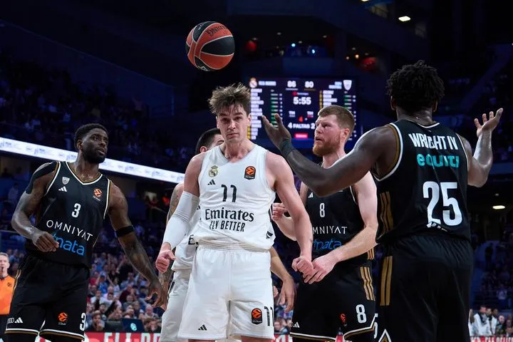 Ρεάλ Μαδρίτης – Dubai BC 107-93: Βασιλική ανατροπή με κατοστάρα