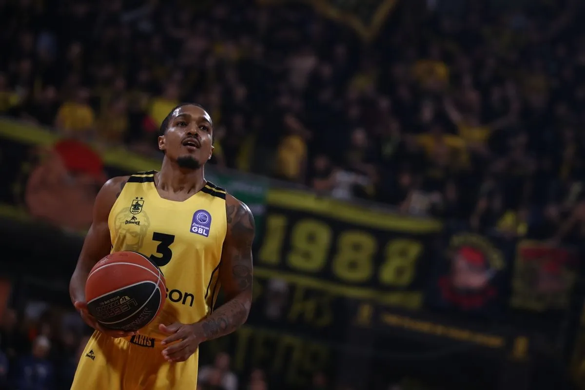 Οι 4/4 καθοριστικές βολές του Μπράις Τζόουνς στο φινάλε του ντέρμπι Άρης Betsson – Ηρακλής