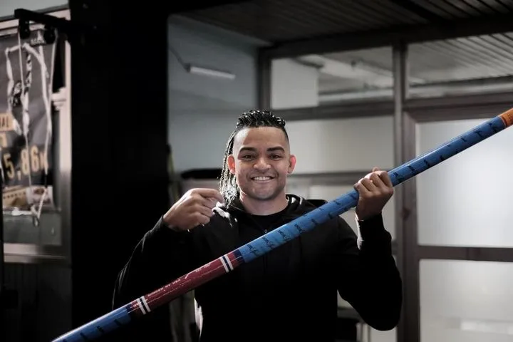 Εμμανουήλ Καραλής: Τα νέα του κοντάρια για υψηλότερες πτήσεις