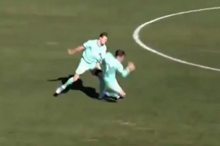 Απίθανο περιστατικό: Ο Κούτσιας δέχθηκε αδιανότη επίθεση από συμπαίκτη του σε φιλικό