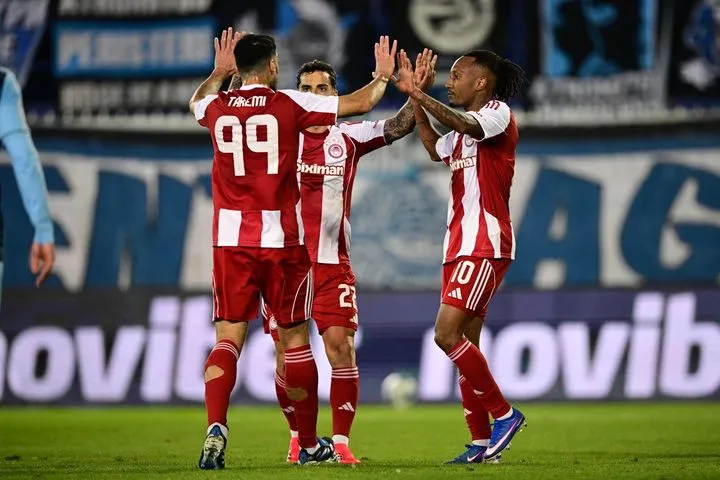 O Oλυμπιακός πήρε προβάδισμα απέναντι στον Ατρόμητο με τον Μαρτίνς