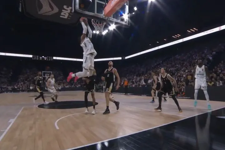 No-look πάσα του Σλούκα, ο Γκράντ σήκωσε κι ο Χολμς κάρφωσε για τη φάση της αναμέτρησης Βιλερμπάν – Παναθηναϊκός AKTOR