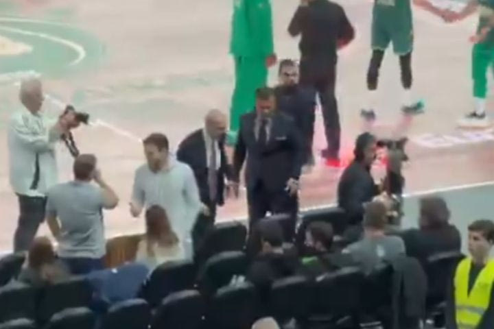 Παναθηναϊκός AKTOR – Αρμάνι: Παρθενόπουλος και Μεσίνα τα είπαν πριν το τζάμπολ της αναμέτρησης