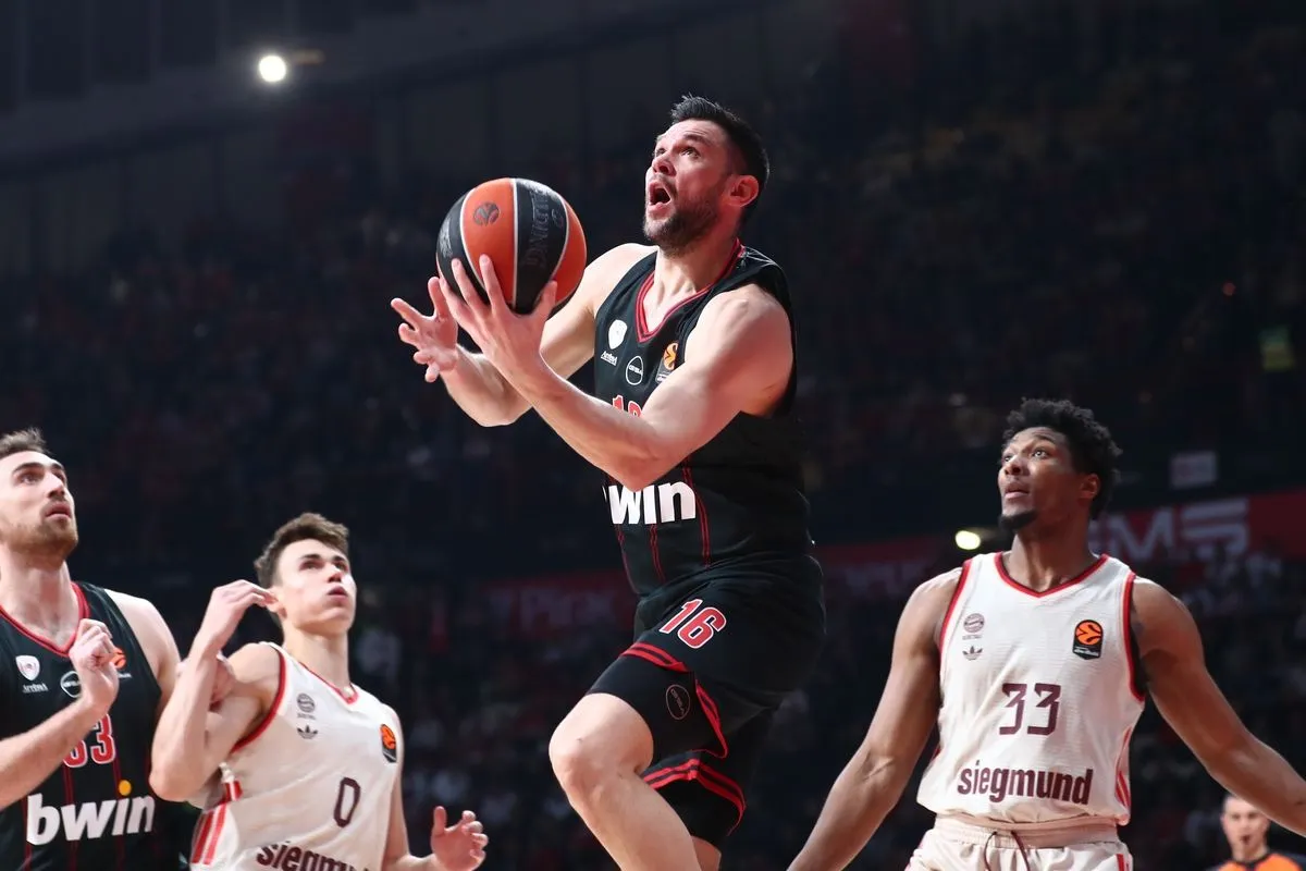 Το εντυπωσιακό ξεκίνημα του Παπανικολάου στο β’ μέρος του Ολυμπιακός – Μπάγερν