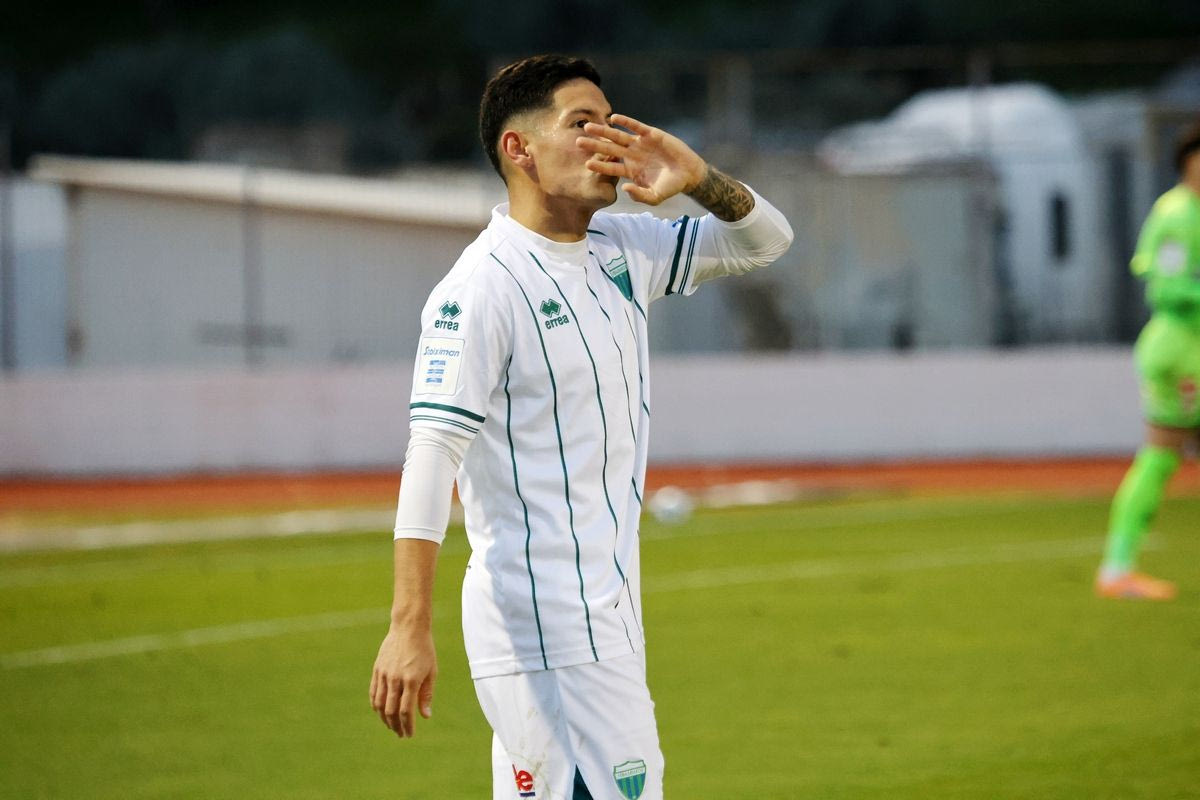 Ασίστ του Τσάπρα στον Πεντρόσο που εκτέλεσε από κοντά για το 3-0 του Λεβαδειακού