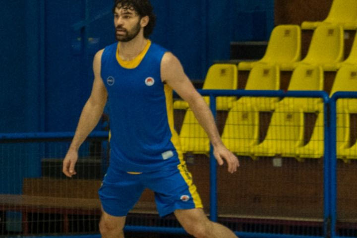 Κάριους: “Ήταν εύκολη απόφαση να επιλέξω το Περιστέρι, ανυπομονώ να δω τον κόσμο της ομάδας”