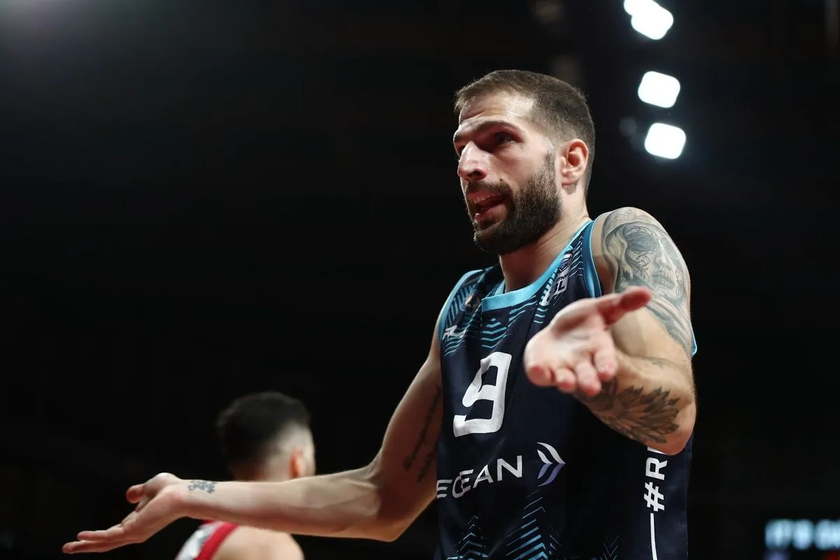 Πετρόπουλος: «Ελπίζω τα φρένα του αυτοκινήτου μου να κόπηκαν από μόνα τους»