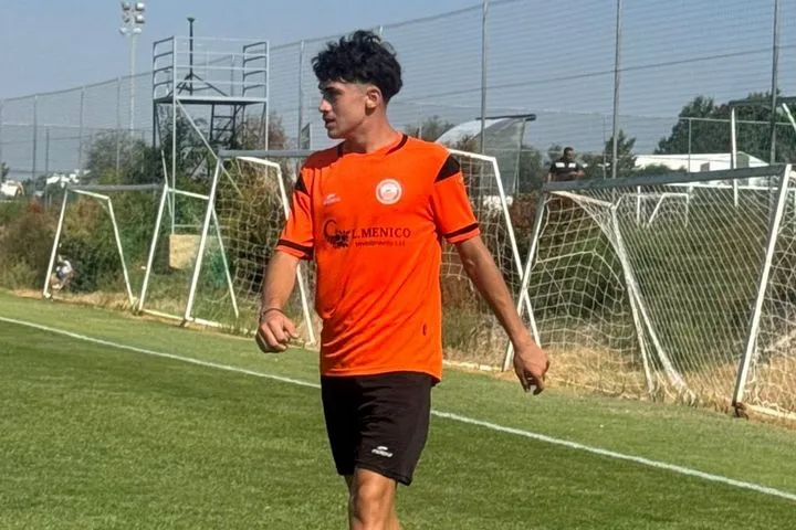 Η Βαλένθια “κλείνει” τον 16χρονο Ανδρέα Πιέρι από την Αγία Νάπα, που θέλουν ελληνικές ομάδες