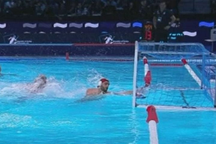 Ελλάδα – Ουγγαρία: Το γκολ – φάντασμα που μέτρησε μετά από το challenge των Μαγυάρων, έντονες διαμαρτυρίες από την ελληνική ομάδα