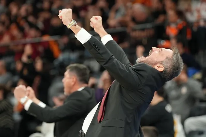 Μαγικό ντεμπούτο για τον Ποτσέκο στην Τουρκία: Η Γαλατάσαραϊ πήρε το ντέρμπι με την πρωτοπόρο Μπεσίκτας