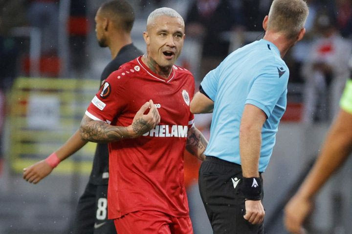 Ναϊνγκολάν: Συνεχίζει στην Πάτρο Έισντεν ο 37χρονος άσος