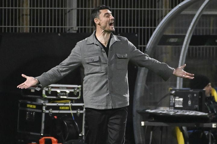 Άλμπερτ Ριέρα: Φαβορί για τον πάγκο της Άιντραχτ ο Ισπανός προπονητής