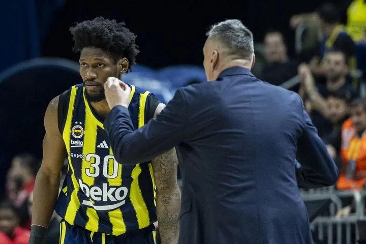 Ο Κρις Σίλβα τραυματίστηκε στην προπόνηση της Φενέρμπαχτσε