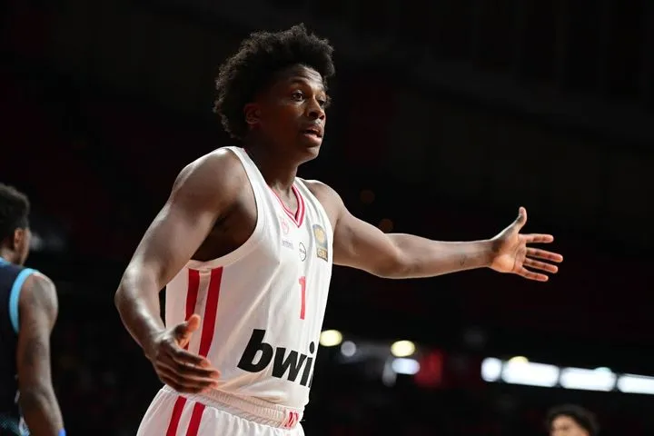 Η ανωτερότητα του Ολυμπιακού απέναντι στην Παρτιζάν και η δοκιμασία του Παναθηναϊκού