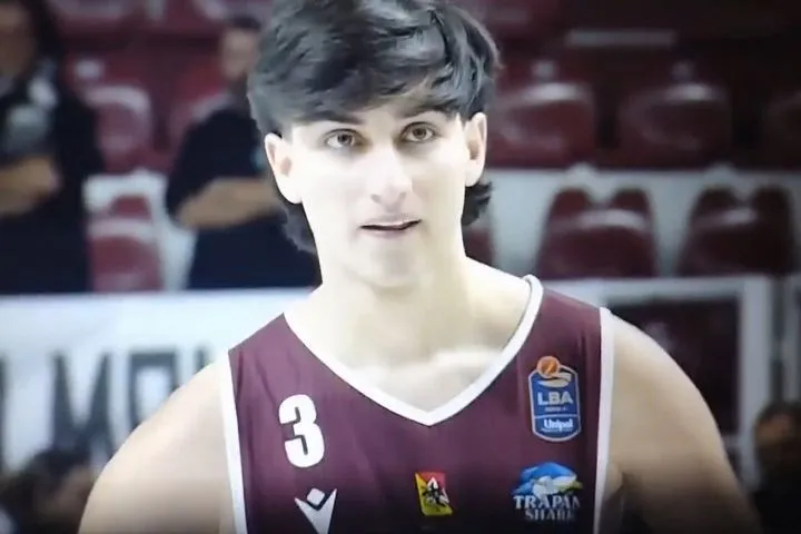 Νέο φιάσκο με πρωταγωνίστρια την Τράπανι: Το ματς με την Τρέντο έληξε μετά από 4’11”, αφού οι γηπεδούχοι έμειναν με έναν παίκτη στο παρκέ