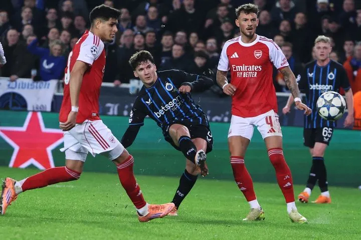 Τζόλης: Η Νάπολι παρακολουθεί τον διεθνή φορ, γράφει η Gazzetta dello Sport