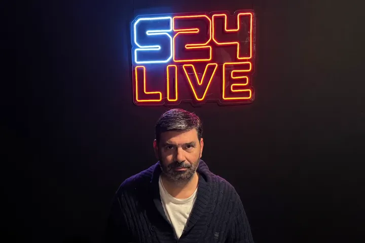 SPORT24 LIVE στο Tik Tok με τον Παντελή Βλαχόπουλο