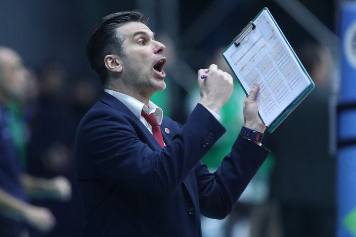 Βουρδέρης: “Έχουμε παίκτες που είναι γεννημένοι για τελικούς και για κατακτήσεις, αφιερώνω τον τίτλο στην κόρη μου”