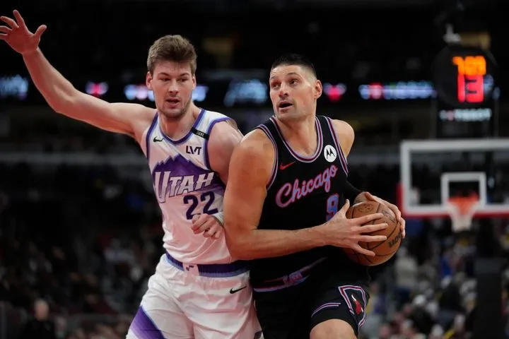 Σικάγο Μπουλς – Γιούτα Τζαζ 128-126: Το καλάθι του Βούτσεβιτς στο φινάλε χάρισε τη νίκη στην ομάδα του Σικάγο επί της Γιούτα