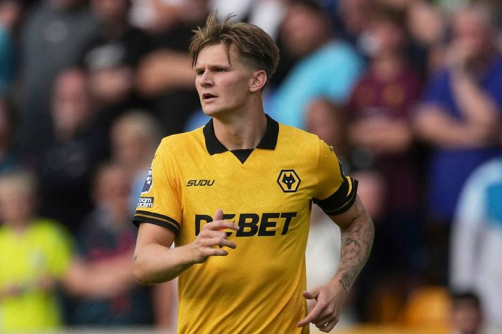 Τσιμίκας: Αυτός είναι ο παίκτης που προορίζουν οι Ρωμαίοι για τη θέση του διεθνούς αριστερού μπακ