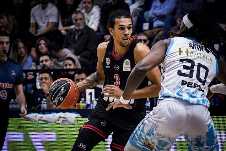Κολοσσός – Ολυμπιακός 85-98: Οι Πειραιώτες έκαναν το 15/15 σε επεισοδιακό ματς στη Ρόδο