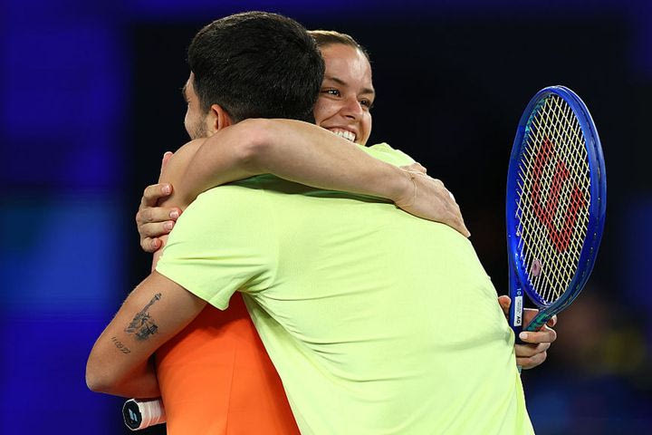 Εγινε και αυτό: Η Μαρία Σάκκαρη νίκησε τον Κάρλος Αλκαράθ