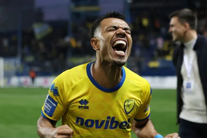 Ο αναγενημμένος Παναιτωλικός καθάρισε με τριάρα και γκολάρες τον Αστέρα AKTOR και πέτυχε δεύτερη συνεχόμενη νίκη για πρώτη φορά φέτος