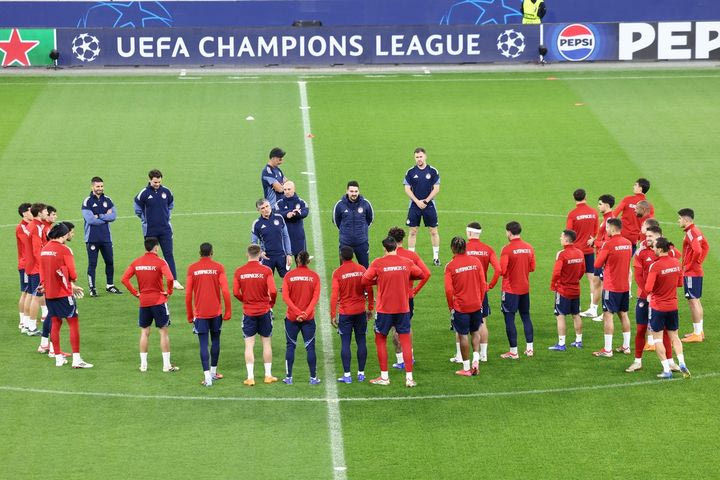 Το SPORT24 στην BayArena: Τα VIDEO από την τελευταία προπόνηση του Ολυμπιακού πριν τη Λεβερκούζεν