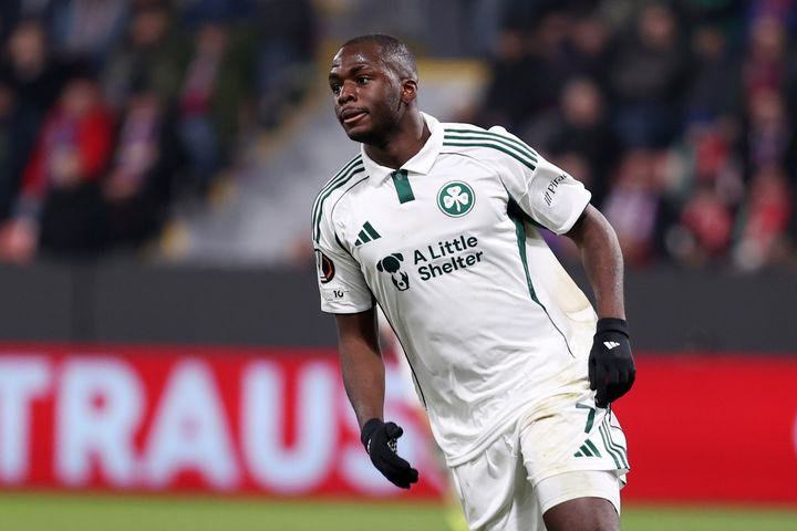 Ο Παναθηναϊκός έβγαλε σε δημοπρασία τις φανέλες των παικτών από το ιστορικό ματς με την Πλζεν: Σε τι ποσό έχει φτάσει του Τεττέη