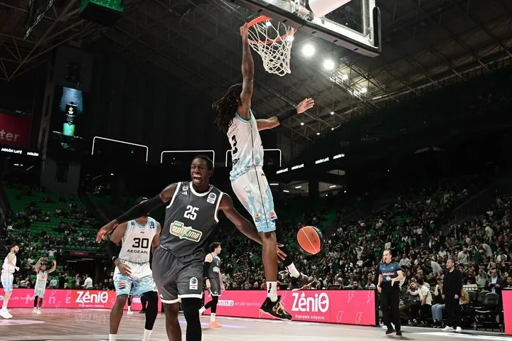 Το φοβερό κλέψιμο του Κένεντι στον Ναν που κλείδωσε τη σπουδαία νίκη του Κολοσσού επί του Παναθηναϊκού AKTOR