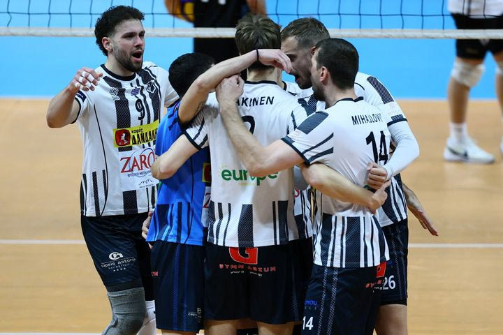 ΠΑΟΚ – ΟΦΗ 1-3: Τεράστιο διπλό των Κρητικών στο Παλατάκι επί του Δικεφάλου που έμειναν ζωντανοί στη μάχη της τετράδας