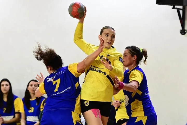 Α1 Χάντμπολ Γυναικών: Η ΑΕΚ πέρασε σίφουνας από τη Νίκαια και συνεχίζει αήττητη