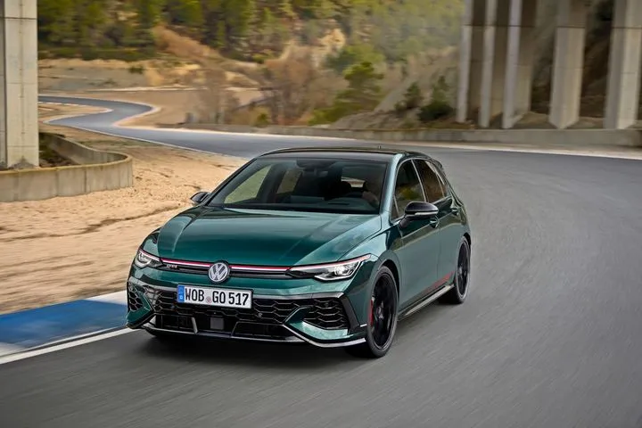 VW Golf GΤΙ Edition 50 – Πρώτη επαφή επί Ισπανικού εδάφους με το δυνατότερο GTI στα 50 χρόνια της ιστορίας του