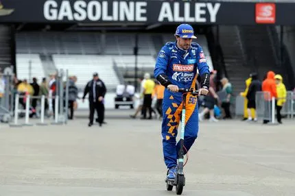 Η McLaren δεν εγκαταλείπει το όνειρο της νίκης στον Indy 500 με τον Αλόνσο