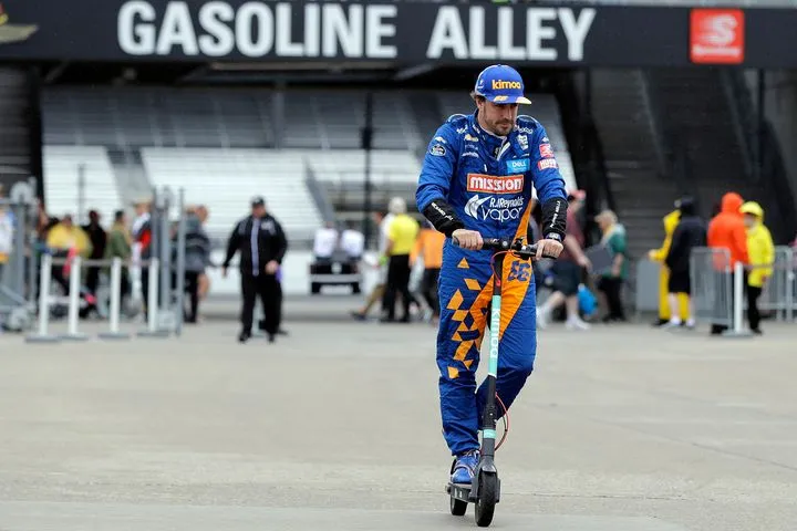 Η McLaren δεν εγκαταλείπει το όνειρο της νίκης στον Indy 500 με τον Αλόνσο