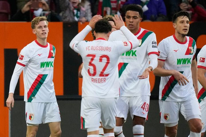 Άουγκσμπουργκ – Κολωνία 2-0: Ασταμάτητοι οι Βαυάροι που έφτασαν τις πέντε νίκες στα τελευταία έξι ματς