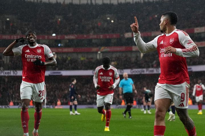 Με περίπατο η Άρσεναλ στους 16 του Κυπέλλου Αγγλίας, απέφυγαν τις γκέλες Σάντερλαντ, Φούλαμ, Λιντς και Γουλβς