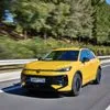 Πρώτη επαφή με το νέο VW T-Roc- Το δημοφιλές SUV έγινε καλύτερο για να συνεχίσει την εντυπωσιακή εμπορική πορεία