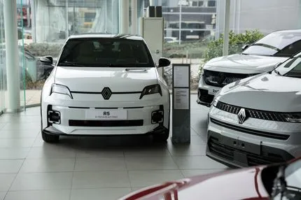 Νέα κάθετη μονάδα Renault και Dacia της “ΕΚΚΑ Αυτοκίνητα” στο Γέρακα