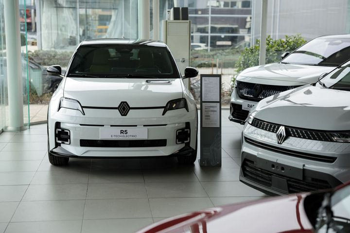 Νέα κάθετη μονάδα Renault και Dacia της “ΕΚΚΑ Αυτοκίνητα” στο Γέρακα