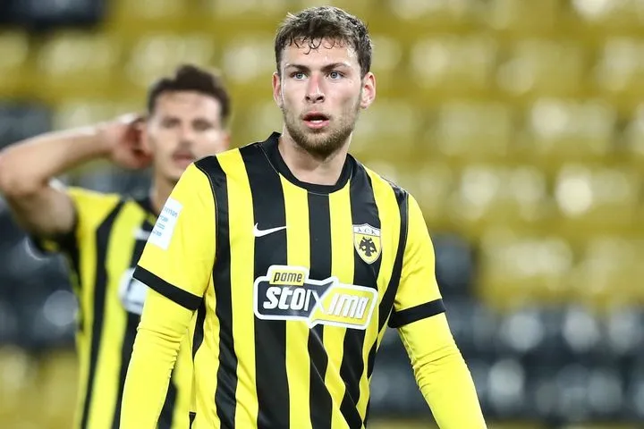 Τι ζήτησε ο Νίκολιτς από τον Γκεοργκίεβ και τι έκανε ο Βούλγαρος: Τα νούμερα του αμυντικού της ΑΕΚ στο πρώτο ματς ως βασικός