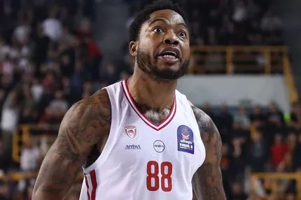 Ολυμπιακός: “Το Κύπελλο Ελλάδας χάθηκε, όμως η μεγάλη μάχη μαίνεται”