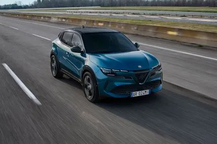 Η Alfa Romeo Junior Ibrida με 8 χρόνια εγγύηση και 2.000 ευρώ όφελος