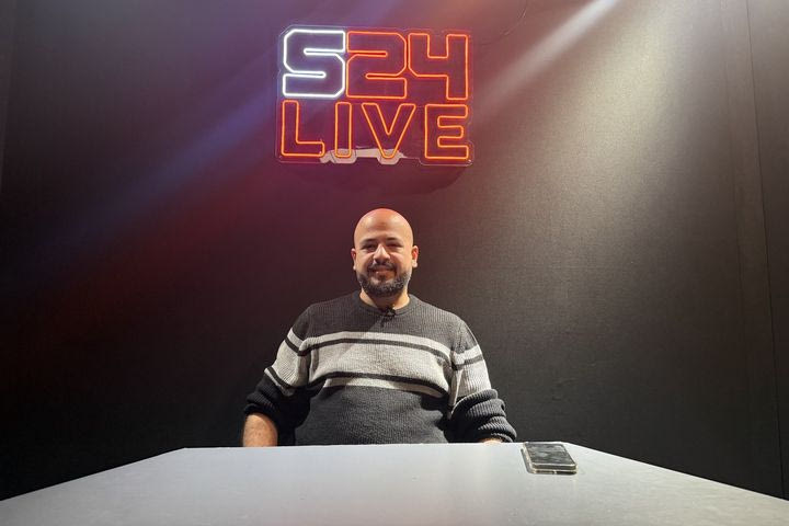 SPORT24 LIVE στο Tik Tok με τον Ηλία Καλλονά