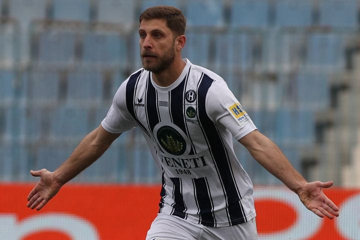 Ο Ηρακλής μπήκε με το δεξί στα playoffs της Super League 2 νικώντας τον Αστέρα Β' και ξετύλιξε το δώρο που ήρθε από την Καρδίτσα