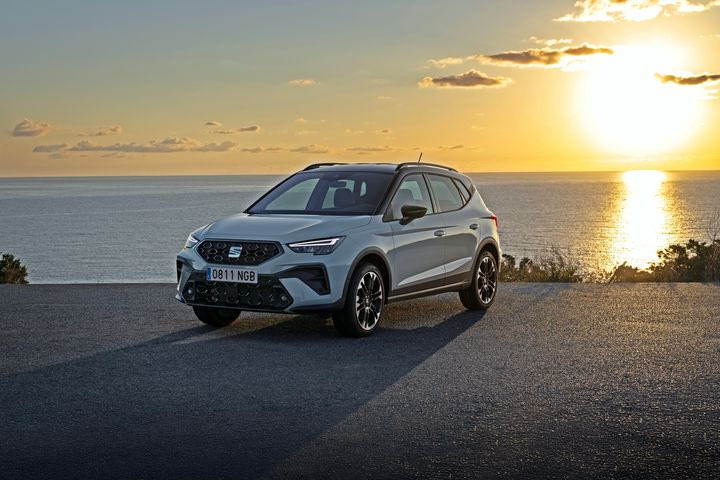 Με “όπλα” την πληρότητα και την εξαιρετική τιμή, τα νέα Seat Ibiza και Arona θέλουν να συναρπάσουν την ελληνική αγορά