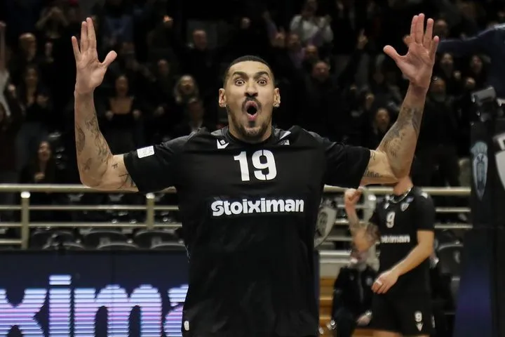 Ο ΠΑΟΚ πήρε τη ματσάρα, ο Παναθηναϊκός τον σημαντικό πόντο που τον φέρνει αγκαλιά με την πρωτιά στην κανονική διάρκεια